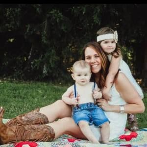 Meet your Posher, Melanie